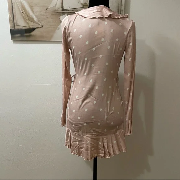 Urban Outfitters Light Pink Oversized Polka Dot Long Sleeve Wrap Dress - Picture 4 of 8